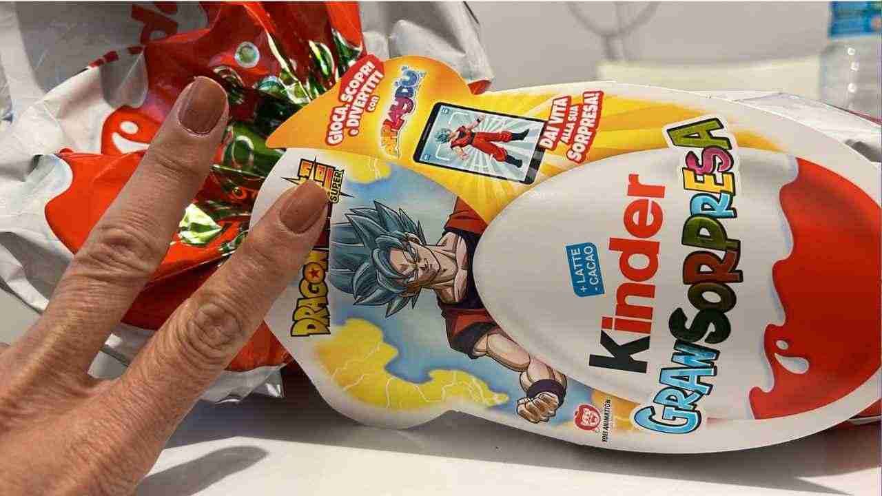 Vrei să-i găsești pe Goku și Vegeta în Dragon Ball Kinder Easter Egg, trebuie să faci asta