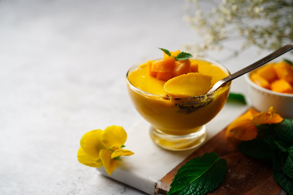 Mousse de mango, o explozie de arome în desertul tău!