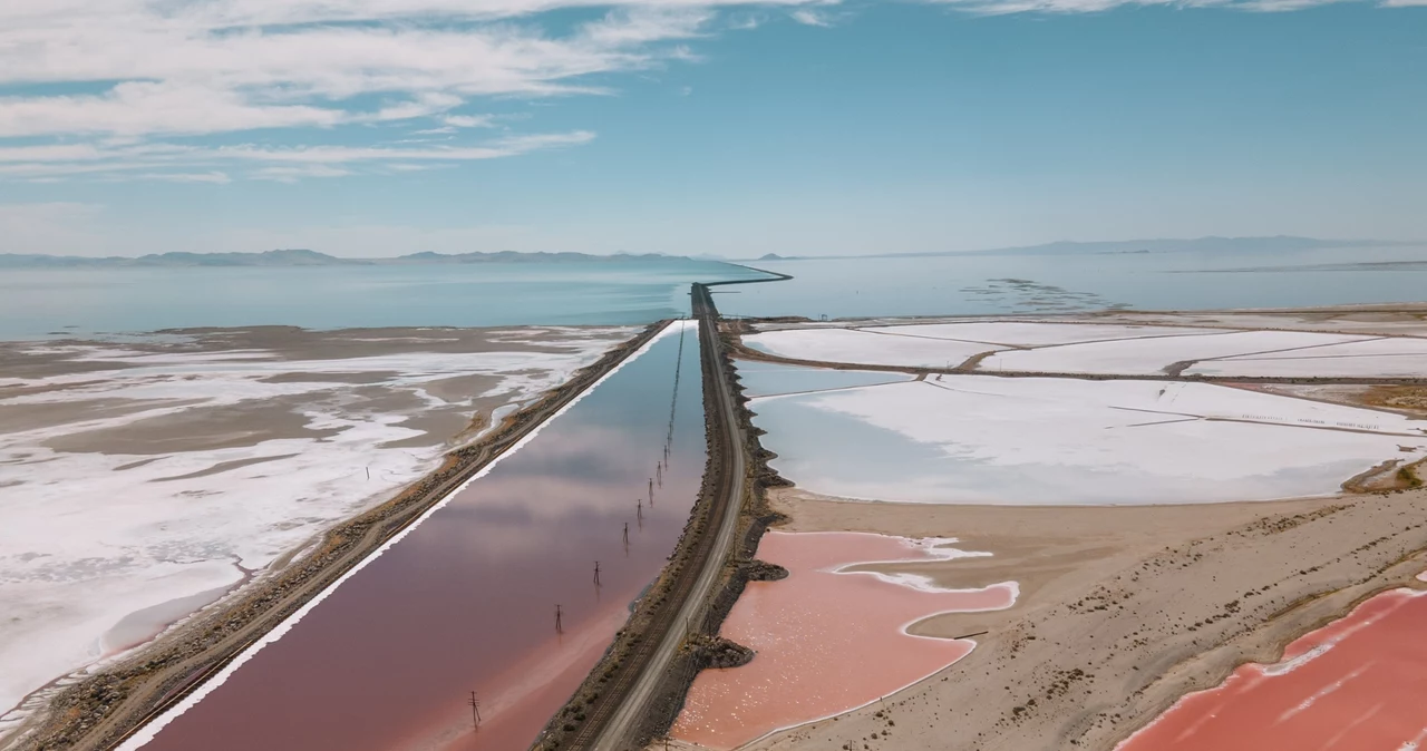 Marele Lac Sărat a rămas cu praf.  Dezastru ecologic în Utah