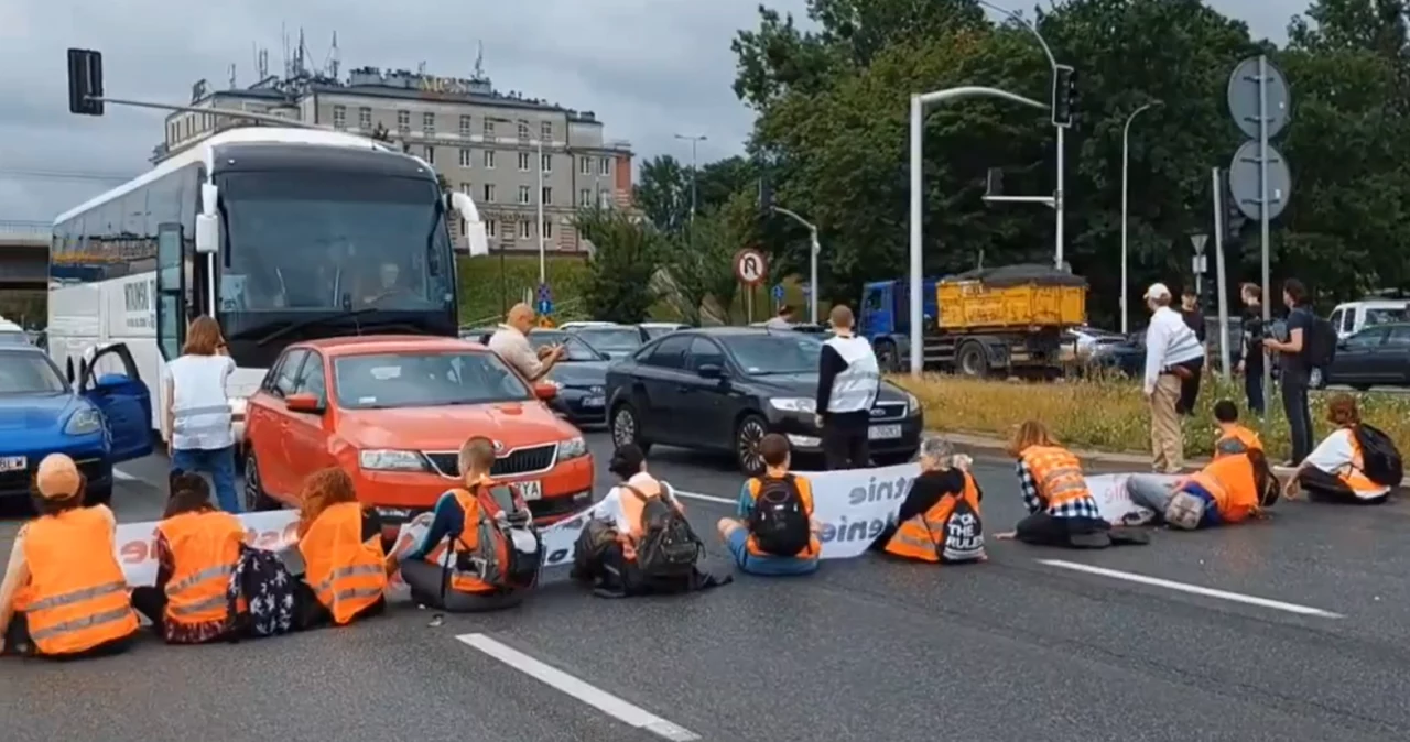 Activiștii au blocat Wisłostrada.  Urmează autostrăzile, vor fi și ele finalizate