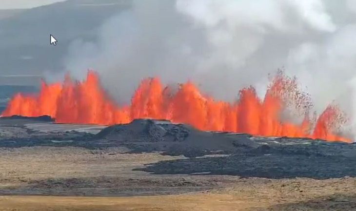 Stare de urgență, întreg orașul a fost evacuat. Erupție vulcanică în Islanda