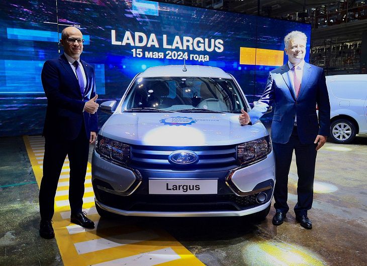 Lada Largus se întoarce: vor să producă 50.000 de mașini