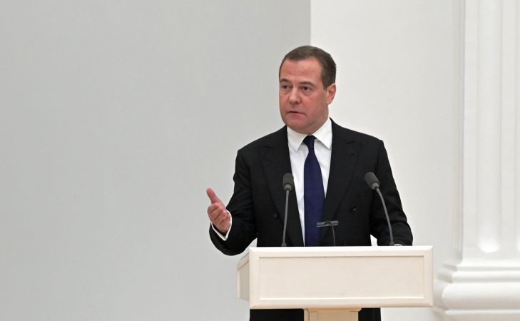 Medvedev a criticat rețeaua neuronală Yandex pentru că a evitat să răspundă la întrebări