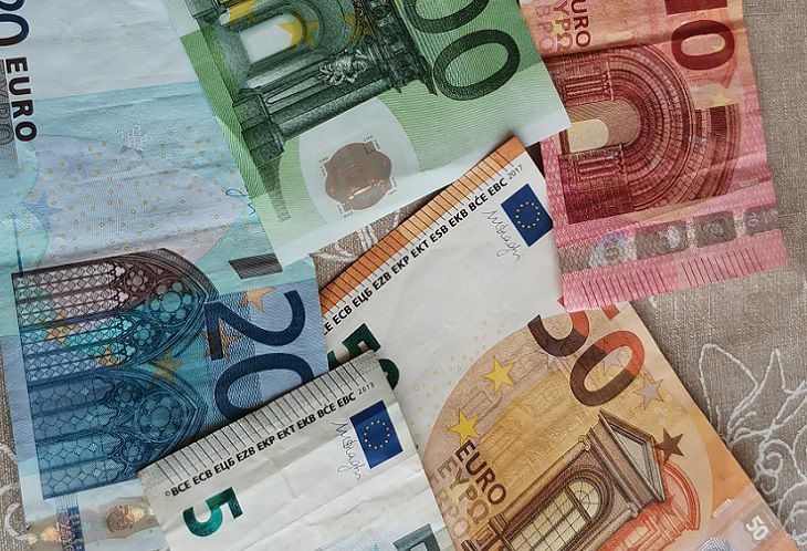 Comisia Europeană a fost de acord să acorde Ungariei 10 miliarde de euro