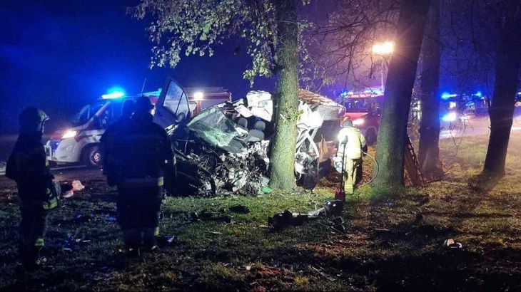 În Polonia, un autobuz care transporta ucraineni a zburat într-un copac: oameni au murit