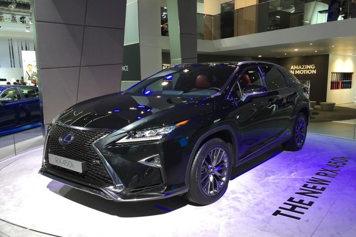 Lexus electric de serie va fi prezentat la o expoziție în China