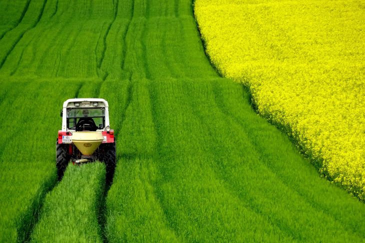 Tractor electric cu celule de hidrogen cu suport 5G introdus în China