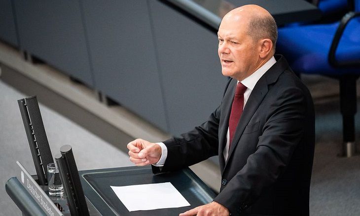 Scholz a făcut aluzie la revizuirea granițelor cu Polonia după ce Varșovia a cerut reparații