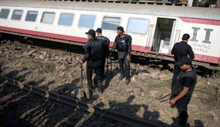 Peste 100 au fost răniți, 8 au murit. Un tren a deraiat în Egipt