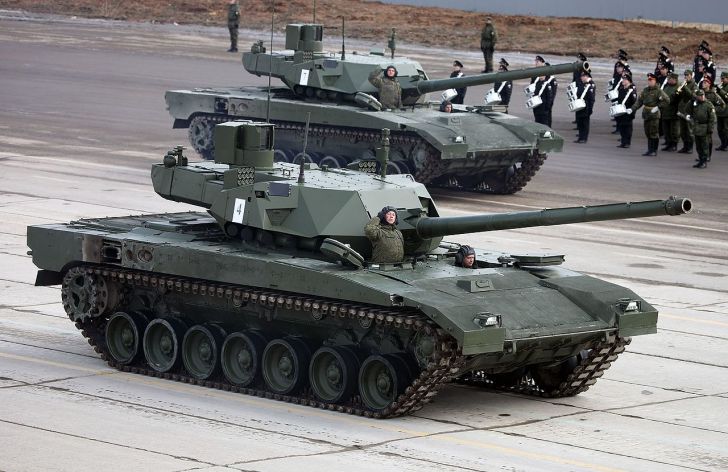 Germania a recunoscut superioritatea „Armata” rusă față de „Leopard-2” german.