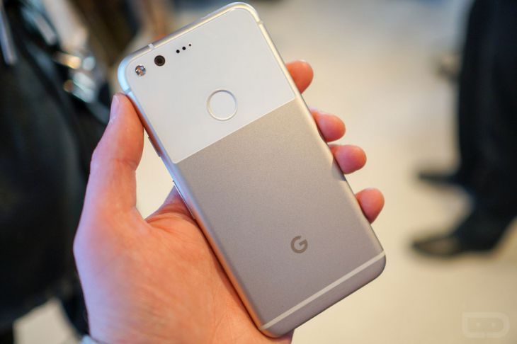 Google vinde smartphone-uri emblematice cu o reducere de 300 USD