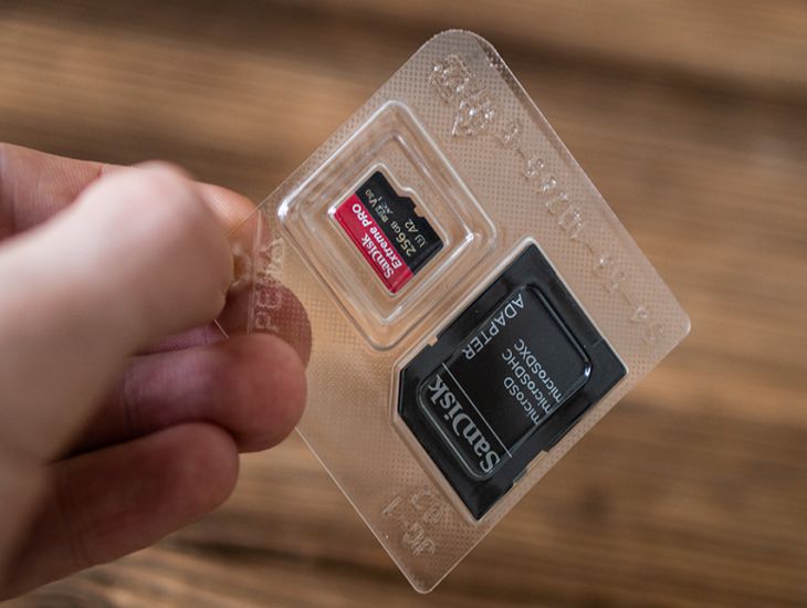 SanDisk lansează microSD de 1 TB