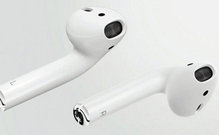 Apple a introdus a doua generație de AirPods