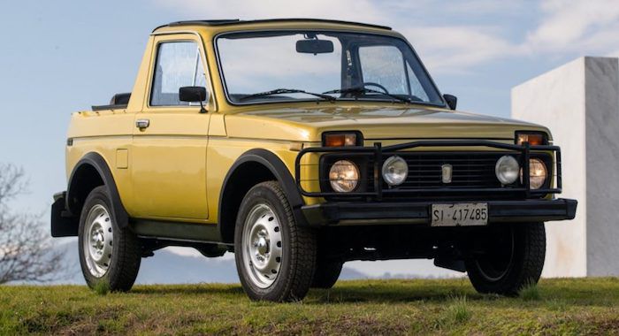 LADA Niva decapotabilă s-a vândut la licitație pentru 5 mii de dolari