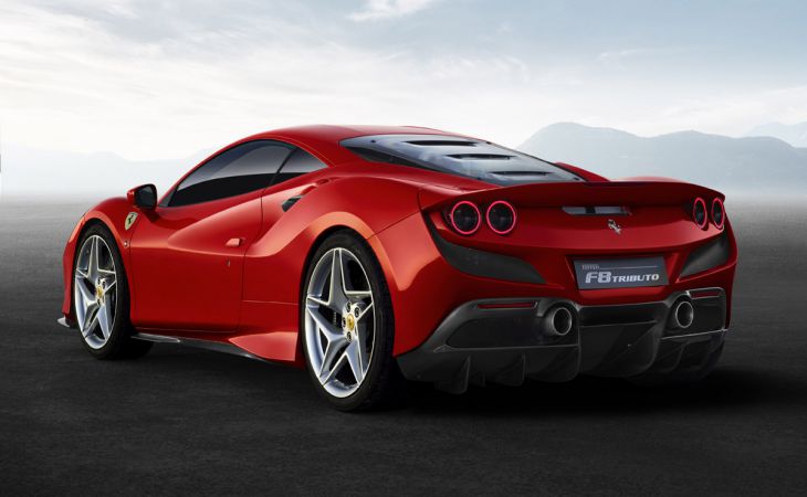 Ferrari a arătat un nou supermașină Ferrari F8 Tributo