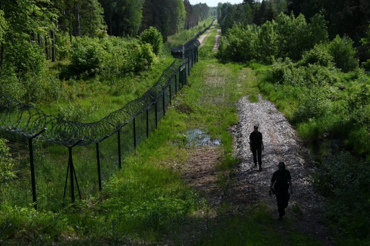 Acum, în Letonia: 9 imigranți ilegali au fost reținuți la granița cu Belarus