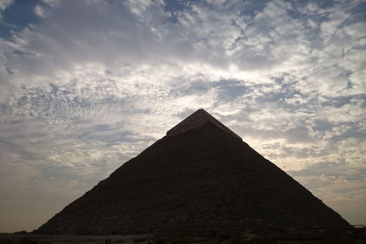 Un asteroid de dimensiunea Marii Piramide din Giza se apropie de Pământ