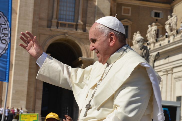 Papa a îndemnat să nu se întoarcă, ci să se uite în ochii refugiaților