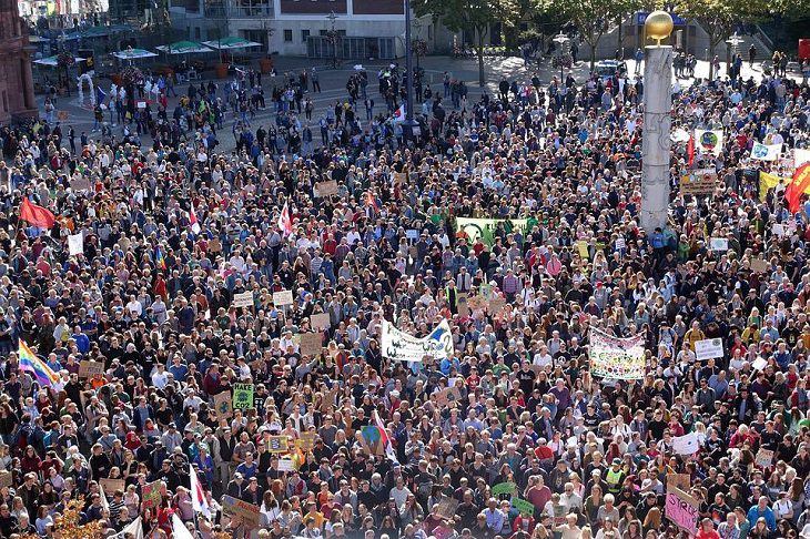 Fostul consilier al lui Trump a recunoscut că a pregătit lovituri de stat în lume