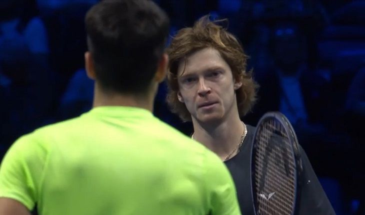 La turneul final ATP, rusul Rublev a suferit o a doua înfrângere și a rămas fără jumătate de finală.