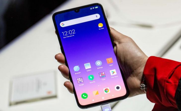 Xiaomi a redus prețuri pentru flagship-urile Xiaomi Mi 8 și Mi 9 SE