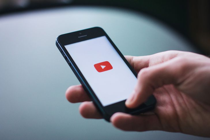 YouTube va ascunde antipatiile pentru a proteja creatorii de videoclipuri