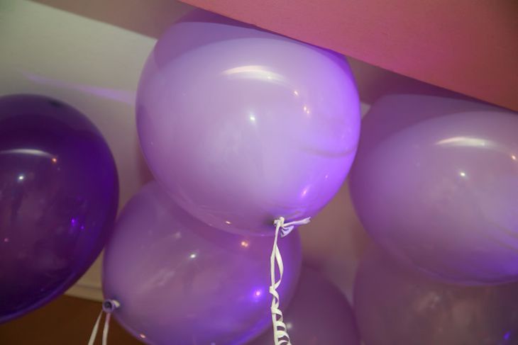 Un balon a explodat și a rănit 16 persoane.