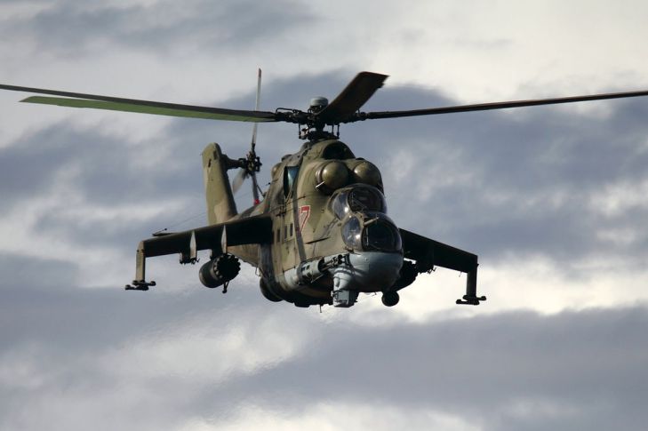 Parada distructivă: „tancul zburător” Mi-35 a demolat tribunele cu spectatori