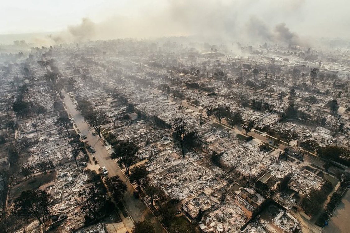 Ce a provocat incendiile din Los Angeles și care sunt pagubele?